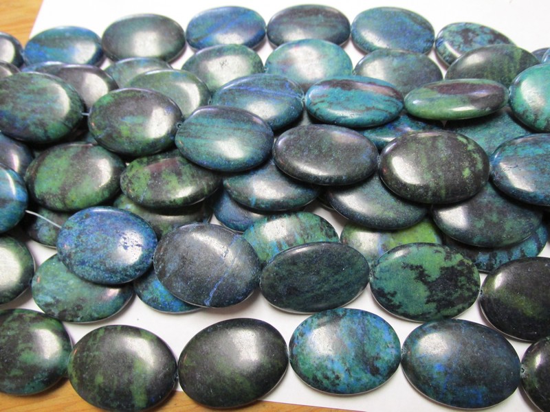 (image for) Turquoise, green, black Large oval beads #GG1016-14